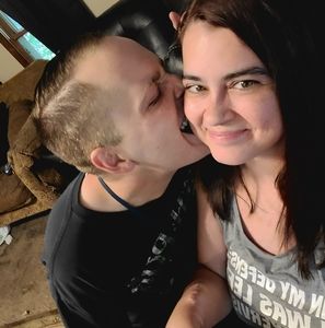 Meet your Posher, Troy